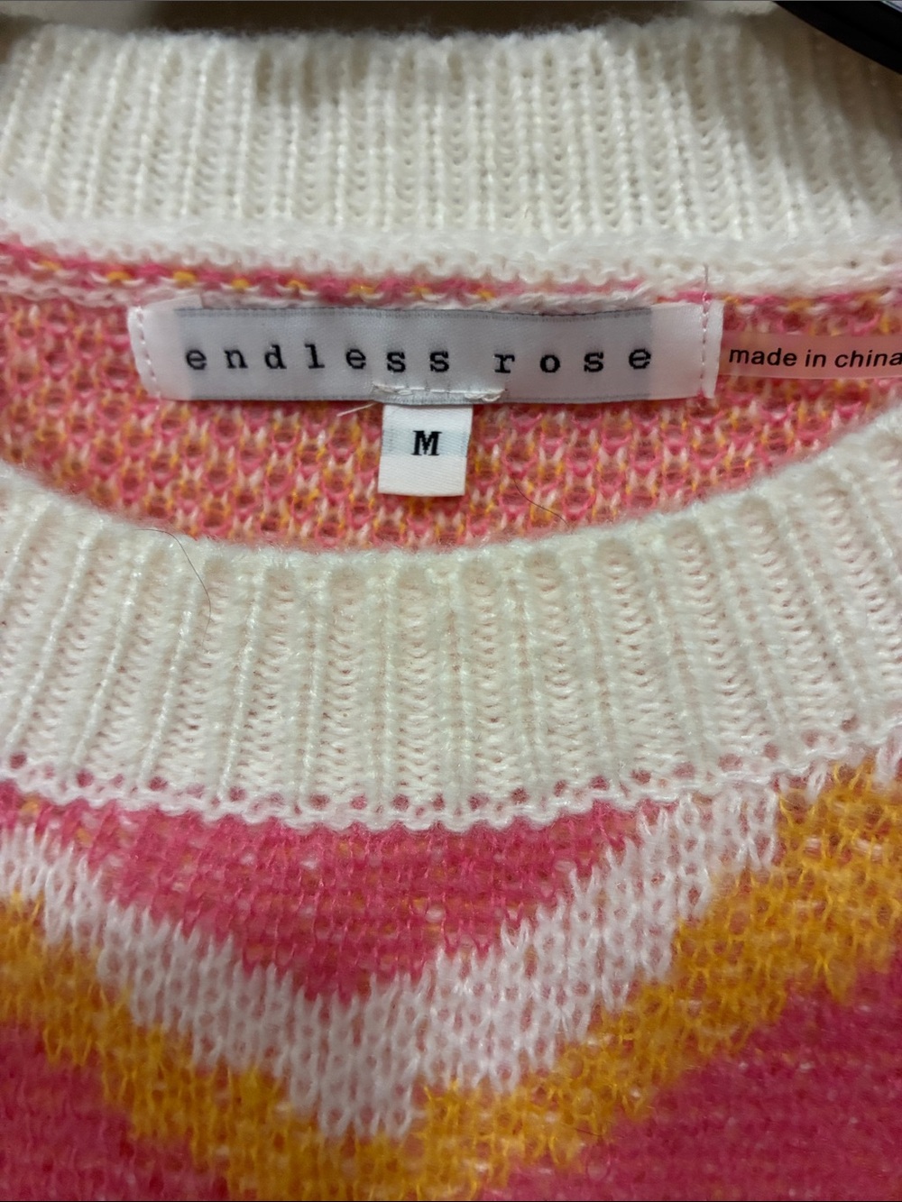 Endless Rose crewneck sweater medium - Picture 2 of 5